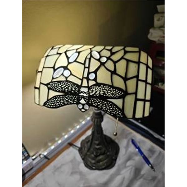 Tiffany Style Dragonfly Stained Glass Table Lamp