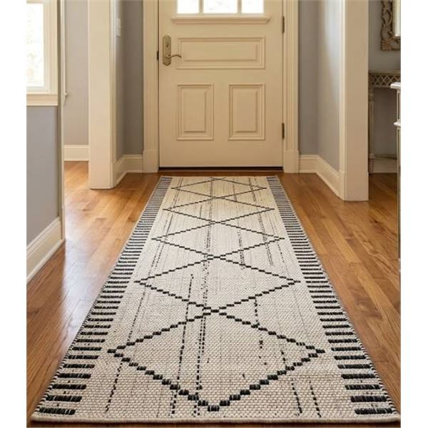 Gertmenian Toscana Area Rug 31in x 60in