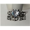 Image 2 : Ladies 1.2 Carat Brilliant Cut Solitaire Engagement Ring Set