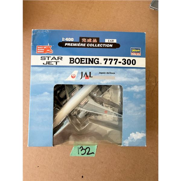 HASEGAWA STAR JET BOEING 777-300 JAL 1:400 MODEL DIECAST