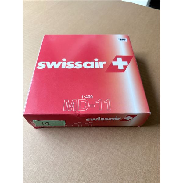 SWISSAIR MD-11 MODEL AIRPLANE 1:400 DIECAST