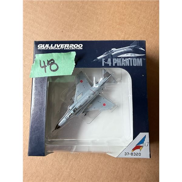 GULLIVER 200 DIECAST MODEL F-4 PHANTOM SCALE 1;200 BNIB