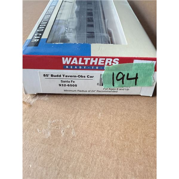 WALTHERS HO SCALE 85' BUDD TAVERN-OBS CAR SANTA FE 932-6505