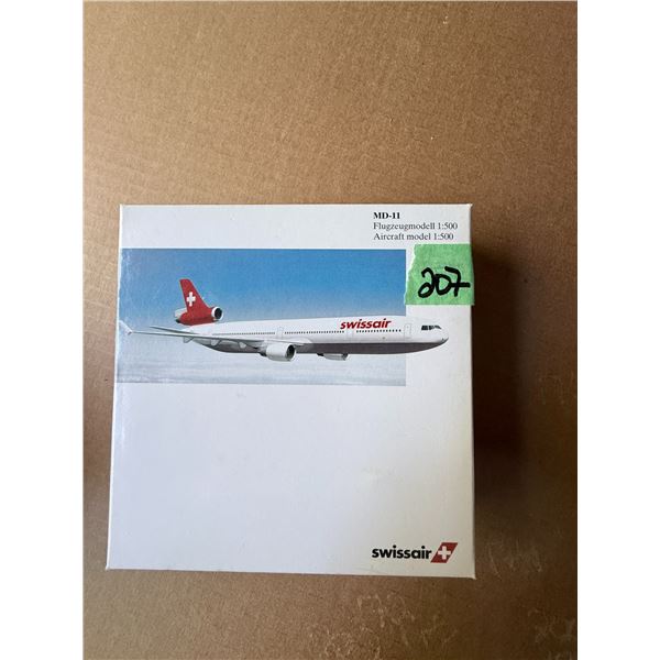 SWISSAIR MD-11  1:500 DIECAST MODEL AIRPLANE