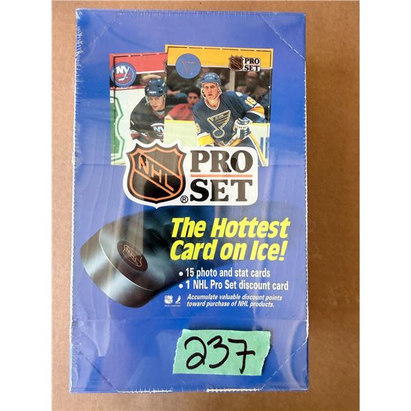 NHL PRO SET 1990 HOCKEY TRADING CARD BOX (SEALED)