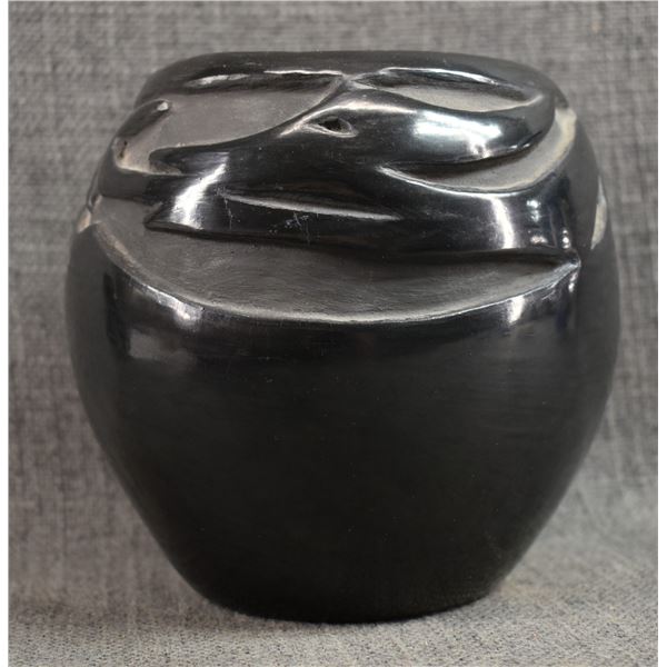 SANTA CLARA POTTERY VASE (FRANCIS NARANJO SALAZAR)