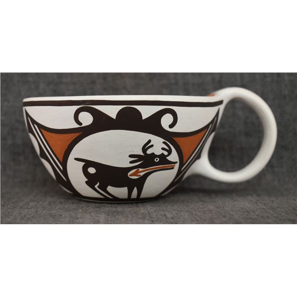 ZUNI POTTERY CUP (EILEEN YATSATTIE)