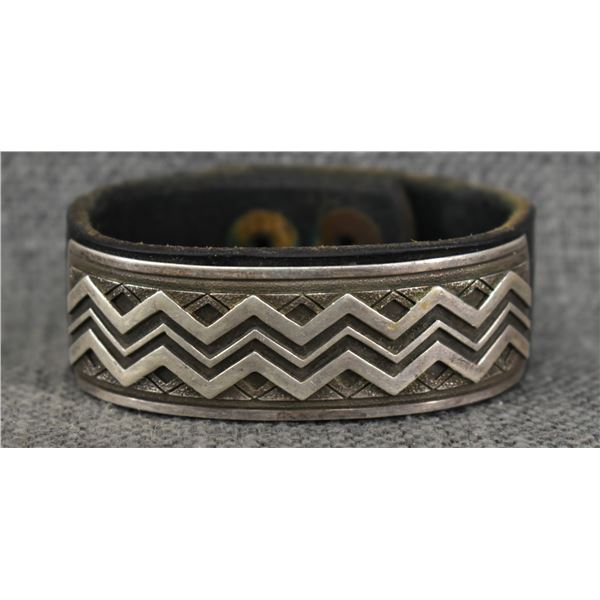 NAVAJO BRACELET (RAYNARD J SCOTT)