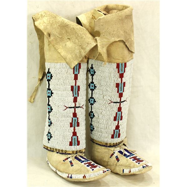 Northern Plains High Top Moccasins
