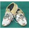 Image 1 : Northern Plains Moccasins