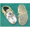Image 3 : Northern Plains Moccasins