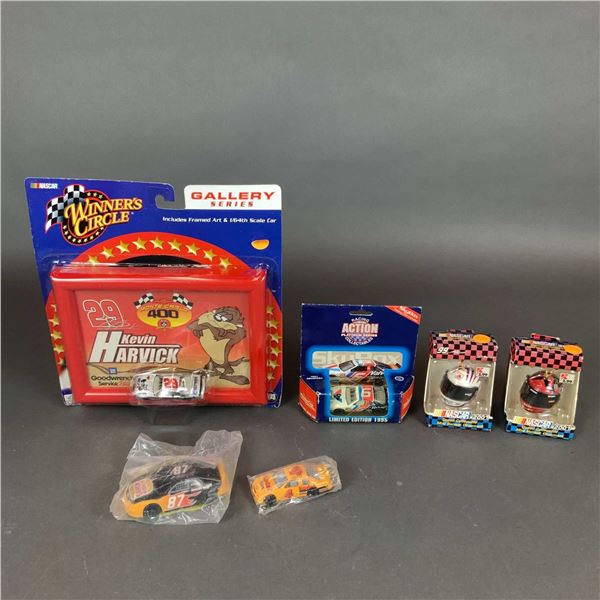 6pc NASCAR Racing Car Models & Helmet Ornaments
