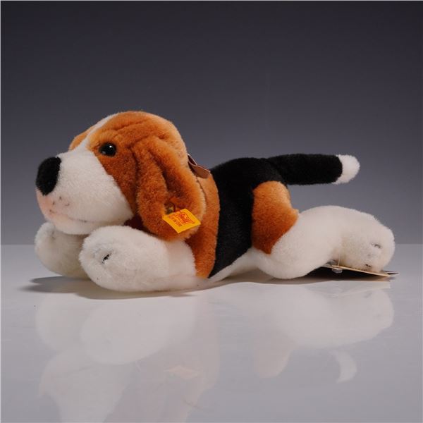 Steiff American Kennel Club AKC Lying Beagle Puppy with Tags