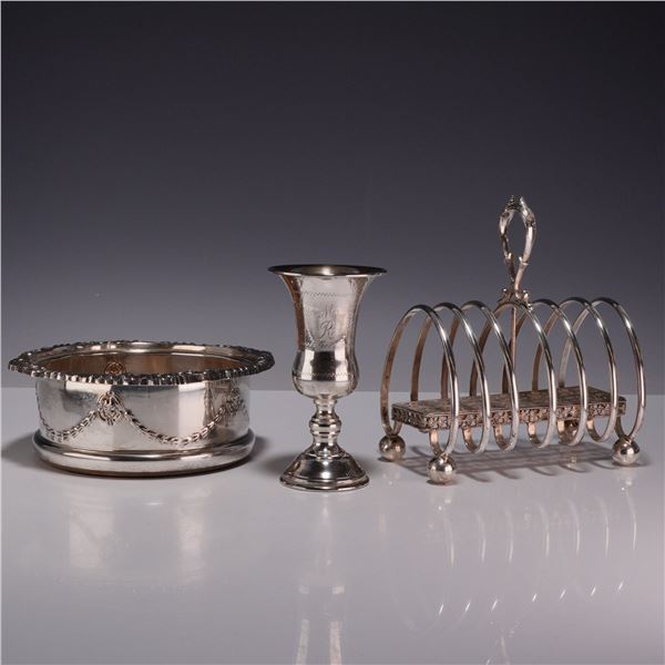 3pc Collection of Silver-Plated Table Service Items Including a Wallace Toast Rack