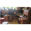 Image 2 : Desk C