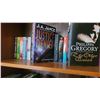Image 2 : Books A