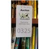 Image 5 : 2 Shevles of Books A