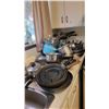 Image 1 : Cookware A