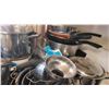 Image 2 : Cookware A