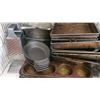Image 3 : Bakeware A