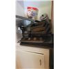 Image 4 : Bakeware A