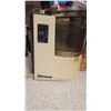 Image 4 : Vintage Sunbeam Mixmaster & More A