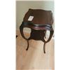 Image 1 : Plant Stand B
