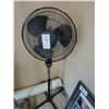 Image 1 : Tower Fan B