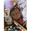 Image 8 : Christmas Décor & More B