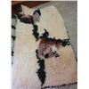 Image 2 : HolMils Wool Rug & Afghans B