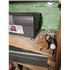 Image 4 : Tools B