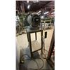 Image 4 : DELTA SI848910WCCW INDUSTRIAL DISC SANDER ON SMALL EQUIPMENT TABLE