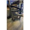 Image 3 : SCHUMACHER 8050 FAST CHARGER & 2 SHOP VACS