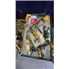 Image 3 : GROUP OF 6 ELECTRIC DEWALT POWER TOOLS- SANDER, 12 GAUGE SHEER, HAMMER DRILL, DRILL, CIRCULAR SAW