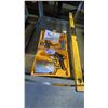 Image 1 : AIR PLUS PNEUMATIC PAINT SPRAYER SET IN HARD TRANSPORT CASE WITH SMART TOOL DIGITAL LEVEL
