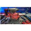 Image 3 : MILWAUKEE M18 HAMMERVAC WITH DUST EXTRACTOR IN HARD TRANSPORT CASE -NO BATTERY, 1 CHARGER