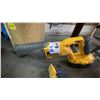 Image 2 : DEWALT 18V CORDLESS RIGHT ANGLE DRILL & RECIPROCATING SAW WITH 4 BATTERIES, 1 CHARGER
