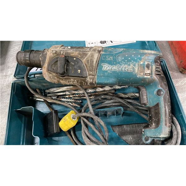 MAKITA HR2470F ELECTRIC ROTARY HAMMER DRILL IN HARD TRANSPORT CASE