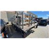 Image 2 : 2004 GMC W4500, 2DR FLATDECK TRUCK, WHITE, VIN J8DC4B14747008462,