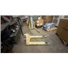 Image 2 : YELLOW PALLET JACK *LAST DAY REMOVAL*