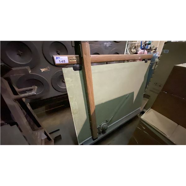 LEONAR DRAFTING TABLE WITH VEMCO MARK III V-TRACK
