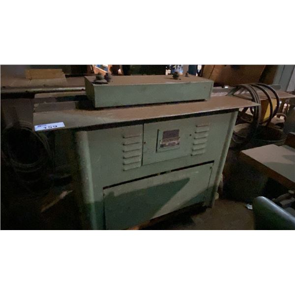 BROWN BOGGS INDUSTRIAL LOCKFORMER MACHINE