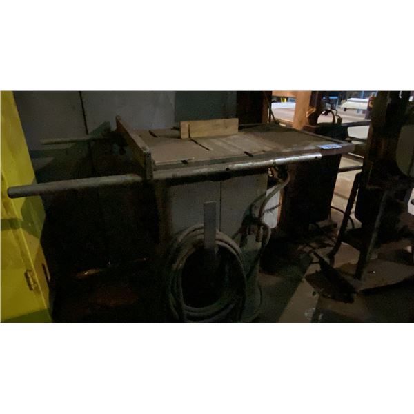 HEAVY DUTY INDUSTRIAL TABLE SAW
