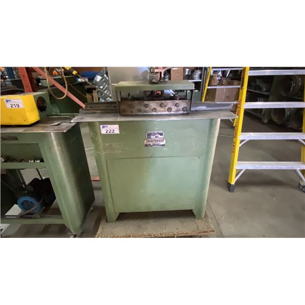 BROWN BOGGS MODEL 22 LOCKFORMER HEAVY DUTY 22 GAUGE CAPACITY SHEET METAL FORMING MACHINE
