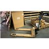 Image 1 : YELLOW PALLET JACK *NEEDS REPAIR*