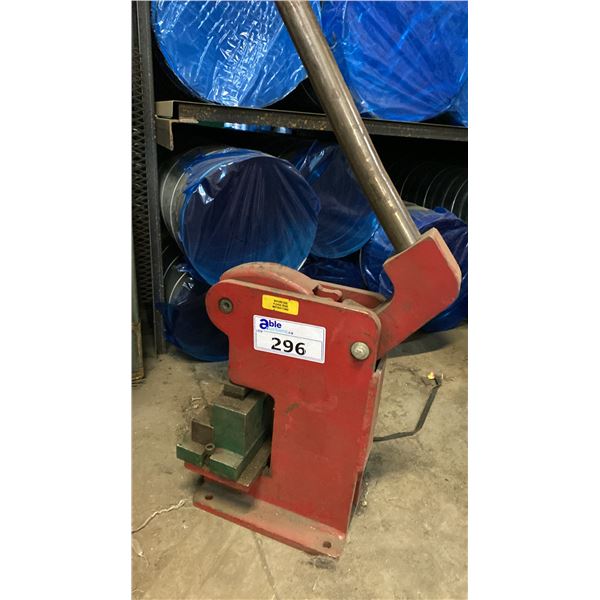 RED HEAVY DUTY HAND CORNER NOTCHER