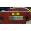 Image 5 : RED HEAVY DUTY HAND CORNER NOTCHER