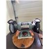 Image 1 : Delta 6-Inch Bench Grinder Model 23-980