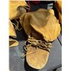 Image 7 : Several pieces of handmade winterwear: MOOSE HIDE LEATHER mittens lined with fleece, a pair of tall 