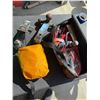 Image 1 : Automotive roadside and towing kit